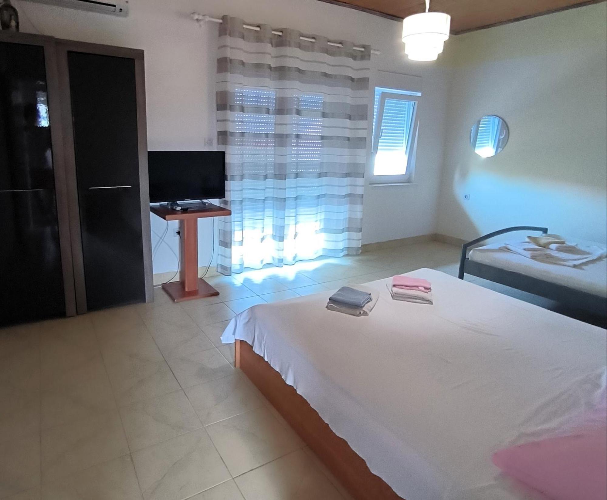 פובליאנה Apartments Orlic מראה חיצוני תמונה